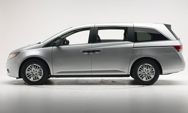 Great cars for big families: The Honda Odyssey easily fits 3 car seats in the second row