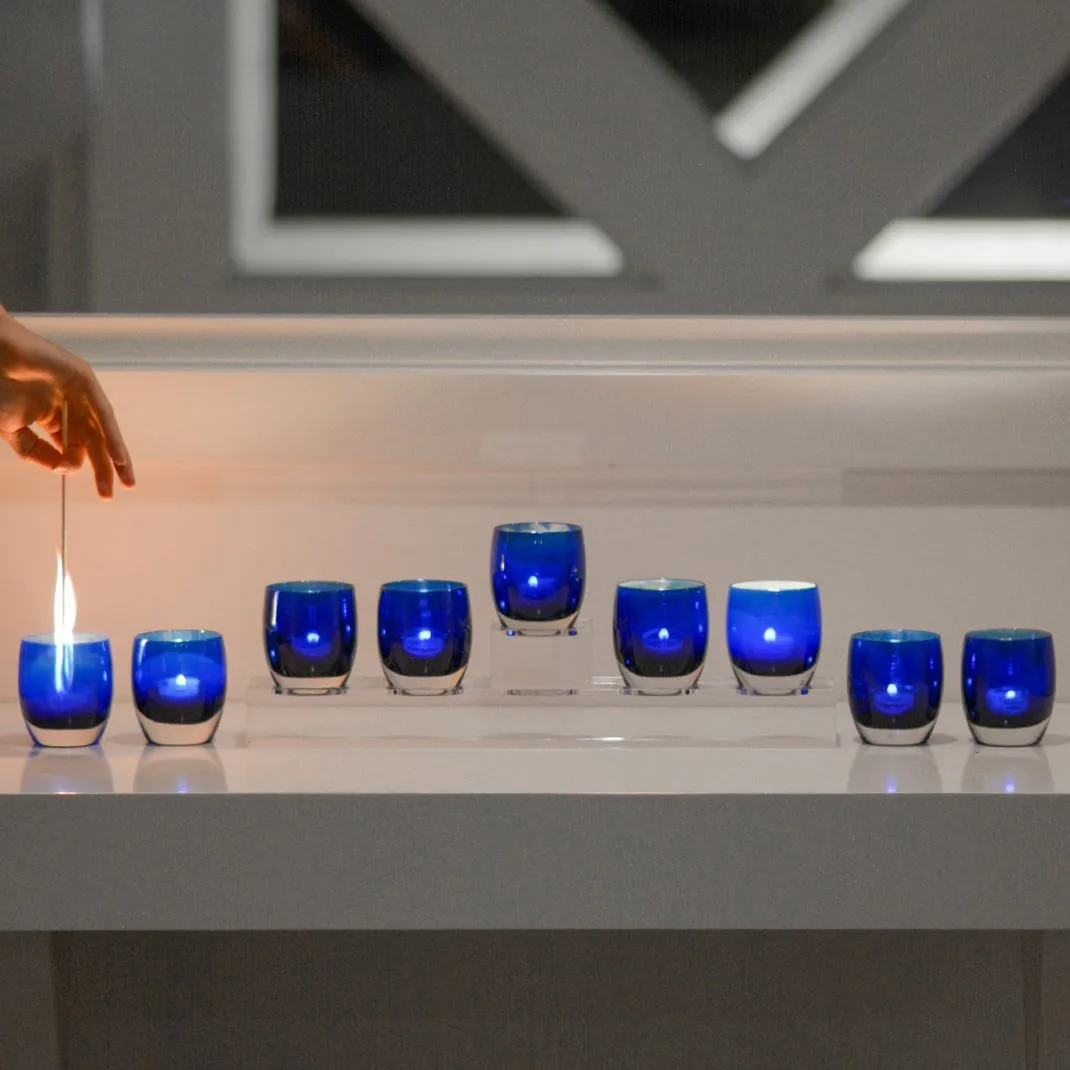 How to decorate with tea lights: Use outdoor Moroccan lanterns for outdoor parties...or indoor ones!
