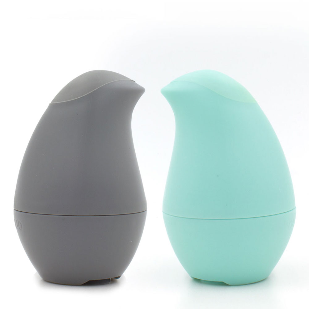 Practical holiday gifts for teachers: Olika hand sanitizer dispensers