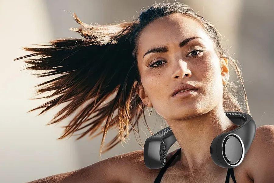 This portable neck fan with USB charge will save your summer! Now on sale