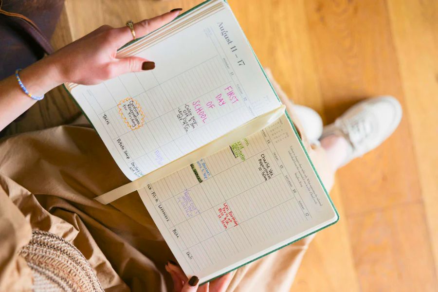 Mom Agenda The best planner for moms to stay sane this fall
