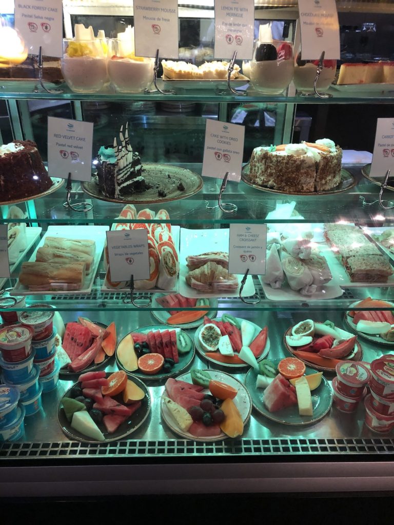 Tips for enjoying your Nickelodeon Resort vacation: Skip the big buffet breakfast with this tip, and get an earliest start on your day