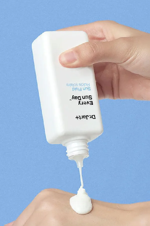 Simple skin care regimen: Algenist Triple Algae Eye Renewal Balm Eye Cream