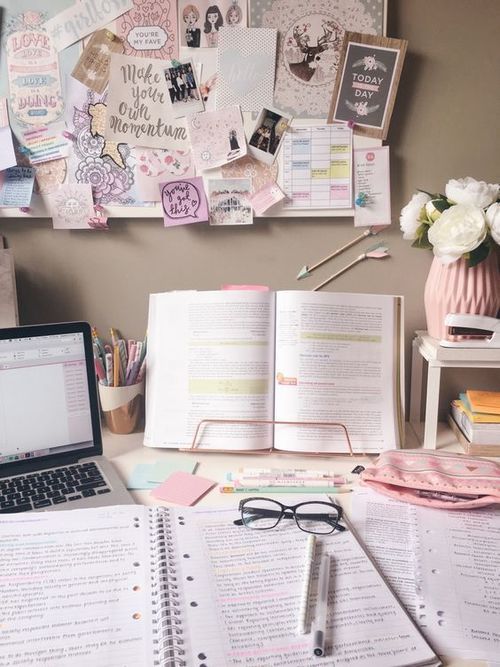 School supply organization tips: Use a cookbook holder for textbooks