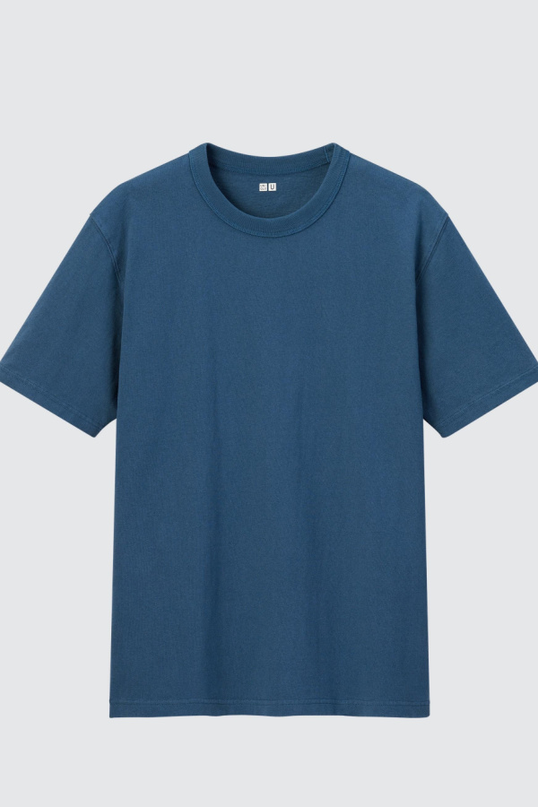 the best men's t-shirt: Uniqlo's u-neck crew makes a perfectly practical gift for Dad