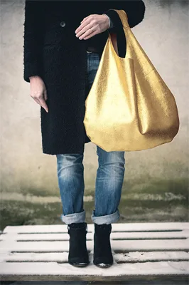 5 ways to wear the the gold trend this fall without looking like a Goldfinger victim