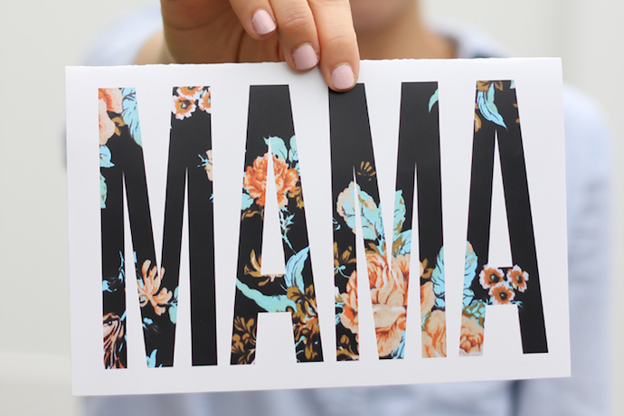 Love this free printable Mother's Day card| Delia Creates