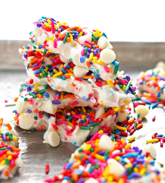 St. Patrick's Day for kids: FroYo Bark from A Night Owl