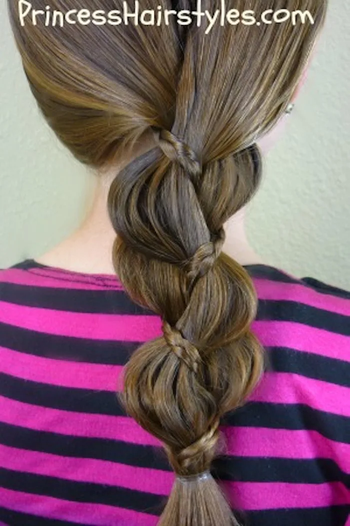 Hair braiding tutorials: Braid in a Braid at Princess Hairstyles