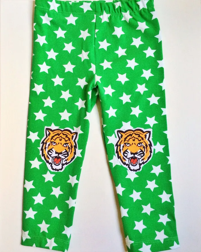 Cool kids' leggings: Cat leggings at The Trendy Tot