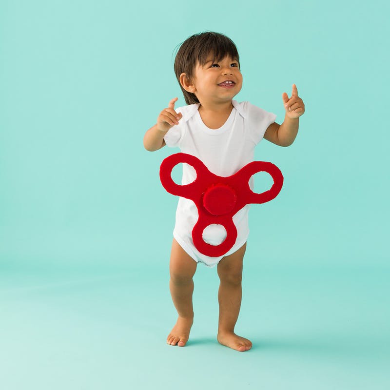 No-sew Halloween costumes: Baby Fidget Spinner | Brit Co