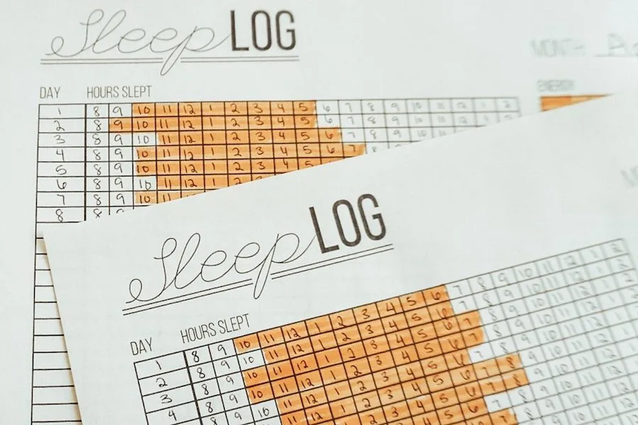 3 great printable sleep logs: A sleep and energy tracker at The Front Door by Furniture Row