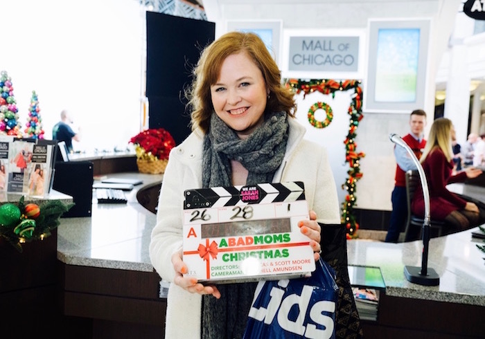 A Bad Moms Christmas: Onset as an extra