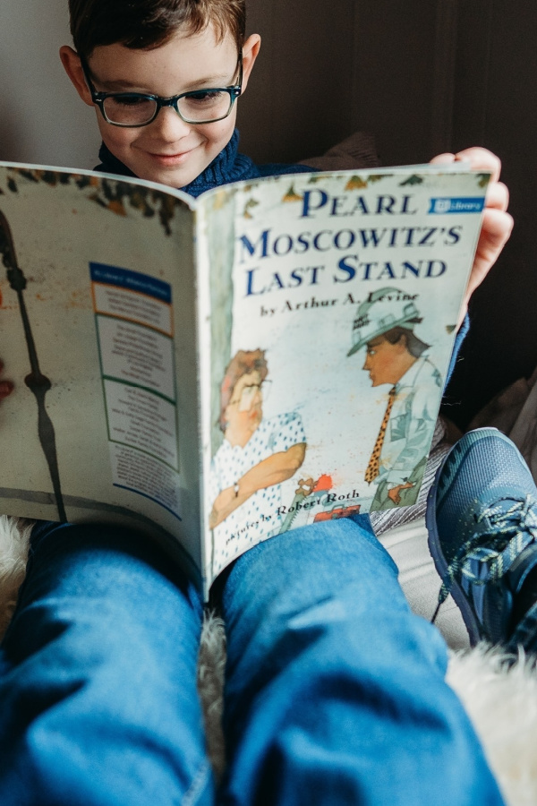 Free monthly subscription of Jewish books for kids 0-12 from PJ Library | Best Hanukkah gifts for kids