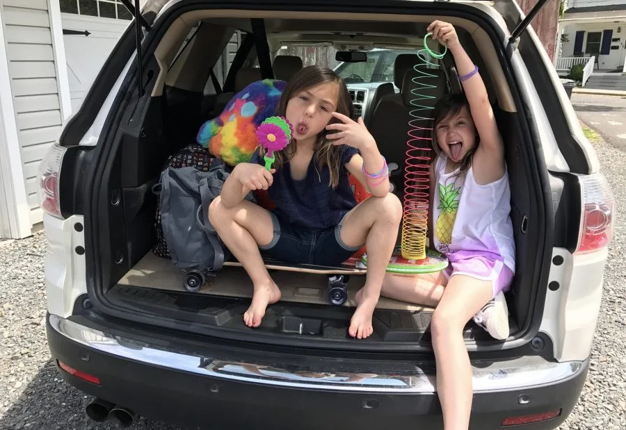 10 things you should always have in the car, especially if you're driving with kids