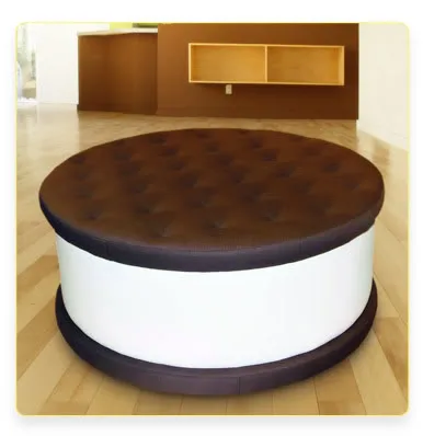 Grab a seat on the ice cream cookie. I'll be right with you.