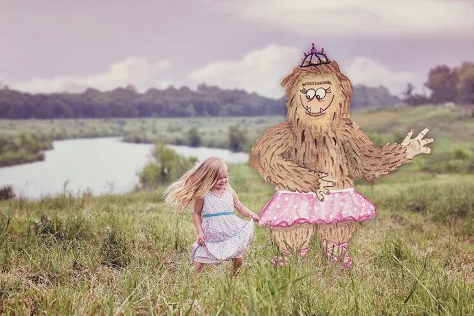 Cool custom portraits of your kids with their imaginary friend. How cool is that?