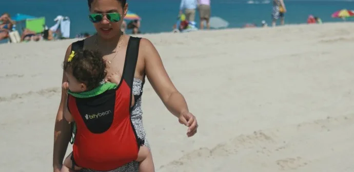 Bitybean compact beach carrier