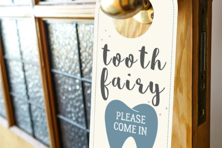 Printable tooth fairy door hanger via Sunshine Parties on Etsy
