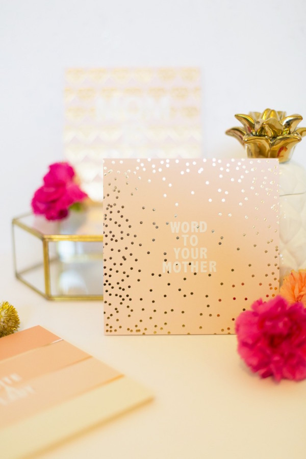DIY Mother's Day gifts that kids can make: DIY Wood Plaques by Lovely Indeed