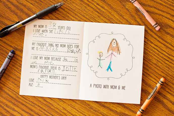 Easy handmade Mother's Day card printable from Lil Luna